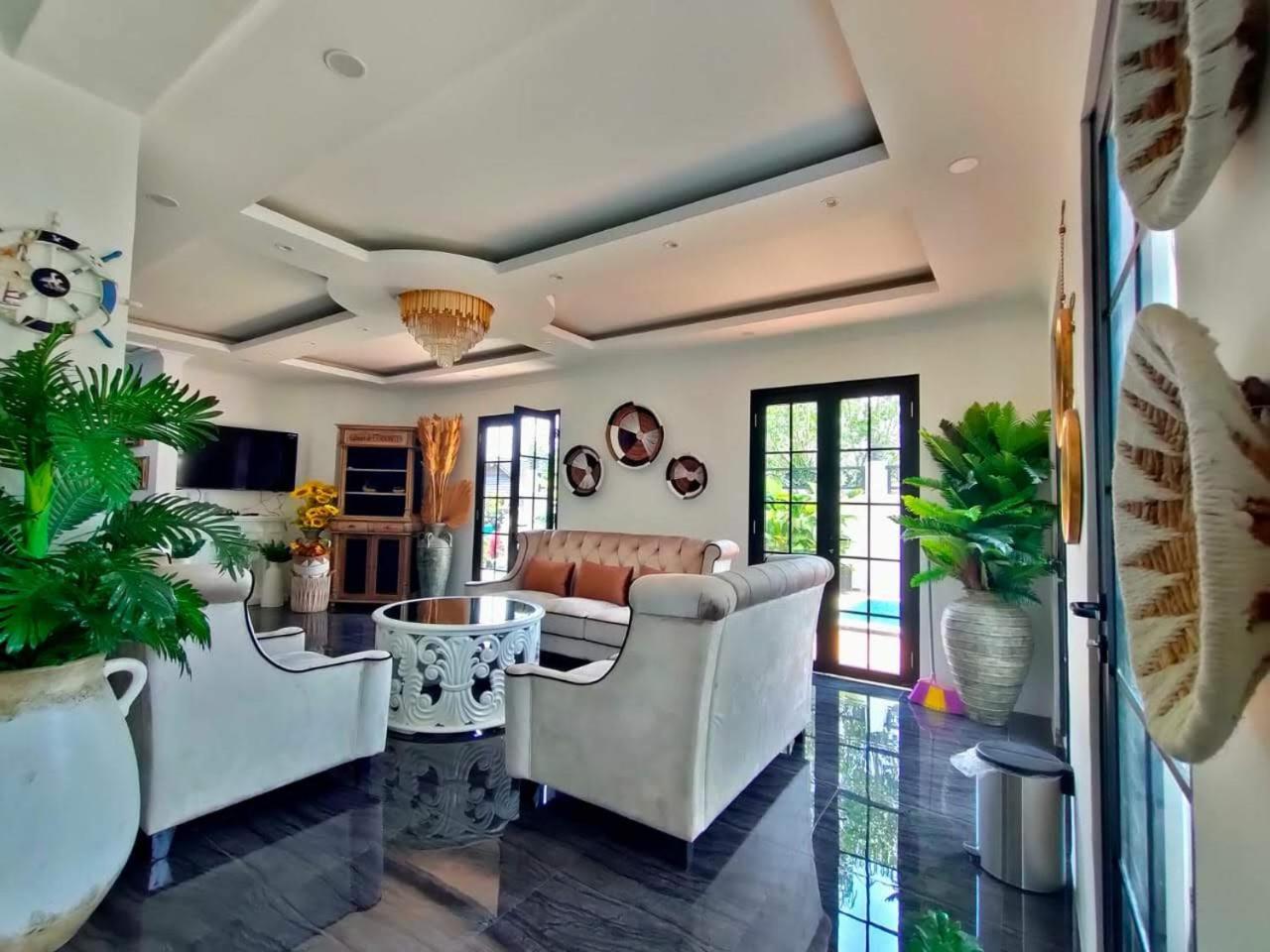 Villa Kota Bunga Malini 7 Cinengangirang 외부 사진