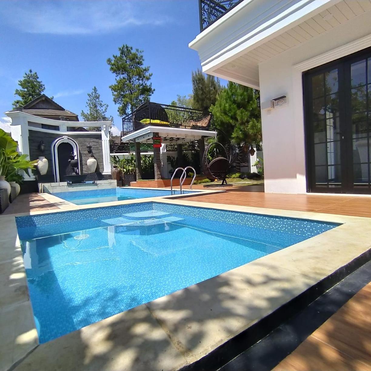 Villa Kota Bunga Malini 7 Cinengangirang 외부 사진